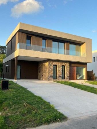 Casa en barrio privado Greenville 