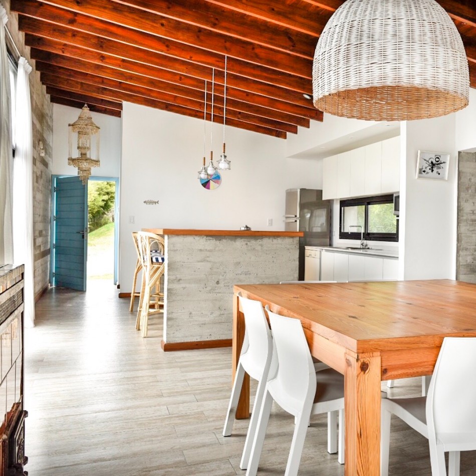 Se Vende Casa Moderna En Costa Esmeralda