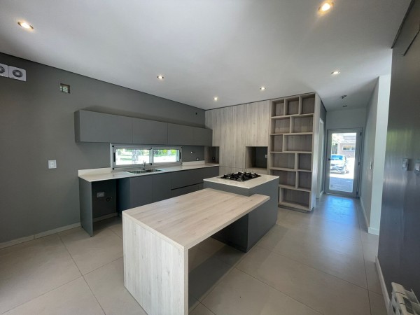 Casa a estrenar en Fincas de Hudson