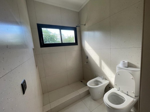Casa a estrenar en Fincas de Hudson