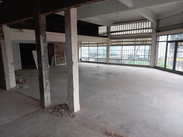 Local Comercial en Lomas de Zamora