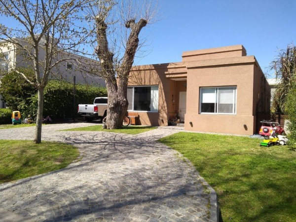 Casa en Altos de Hudson II