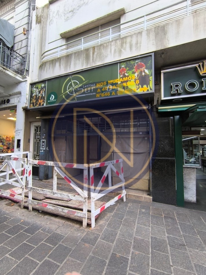 Local comercial en La Plata.
